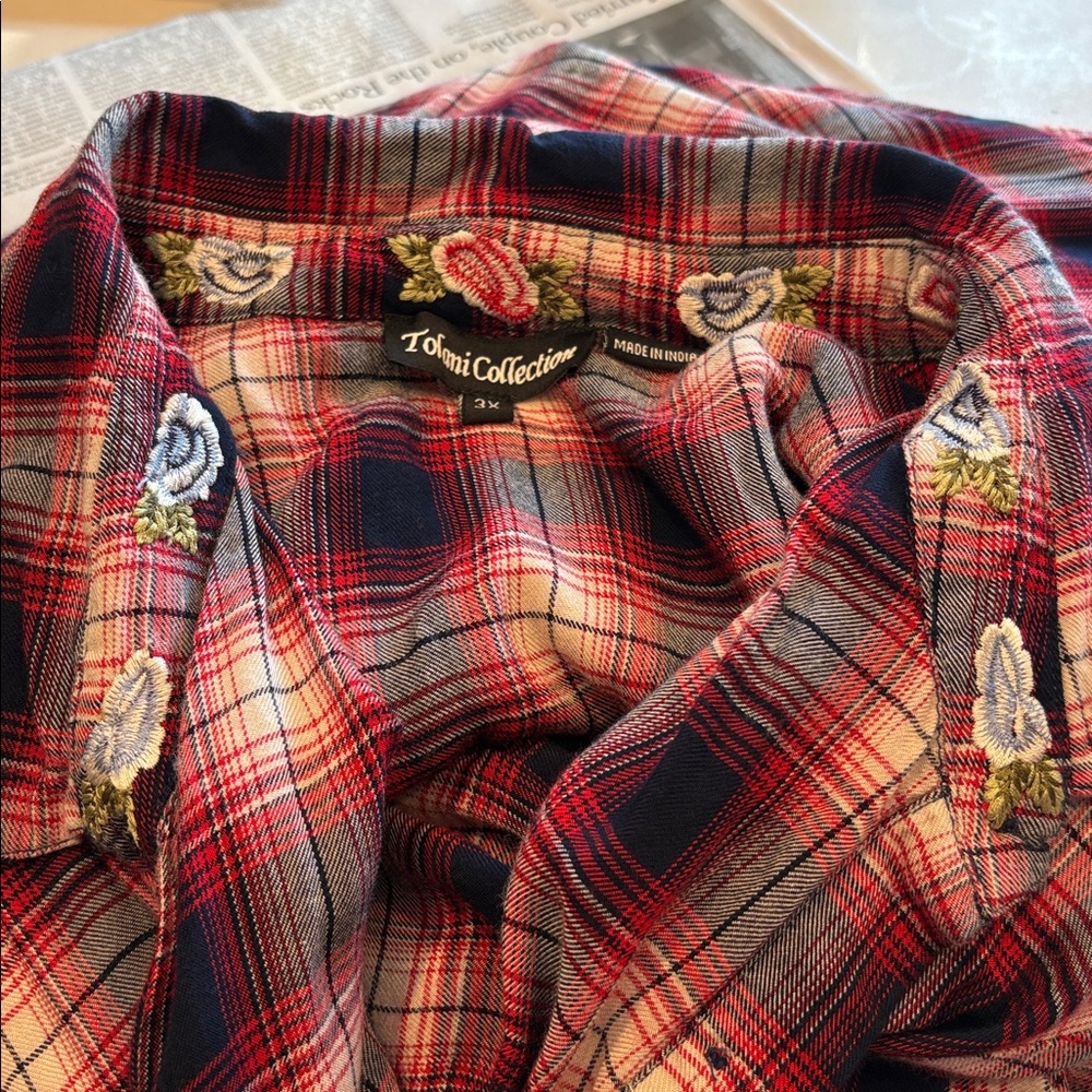 Tolani Embroidered Red and Blue Plaid Shirt Size 3X - Picture 8 of 11